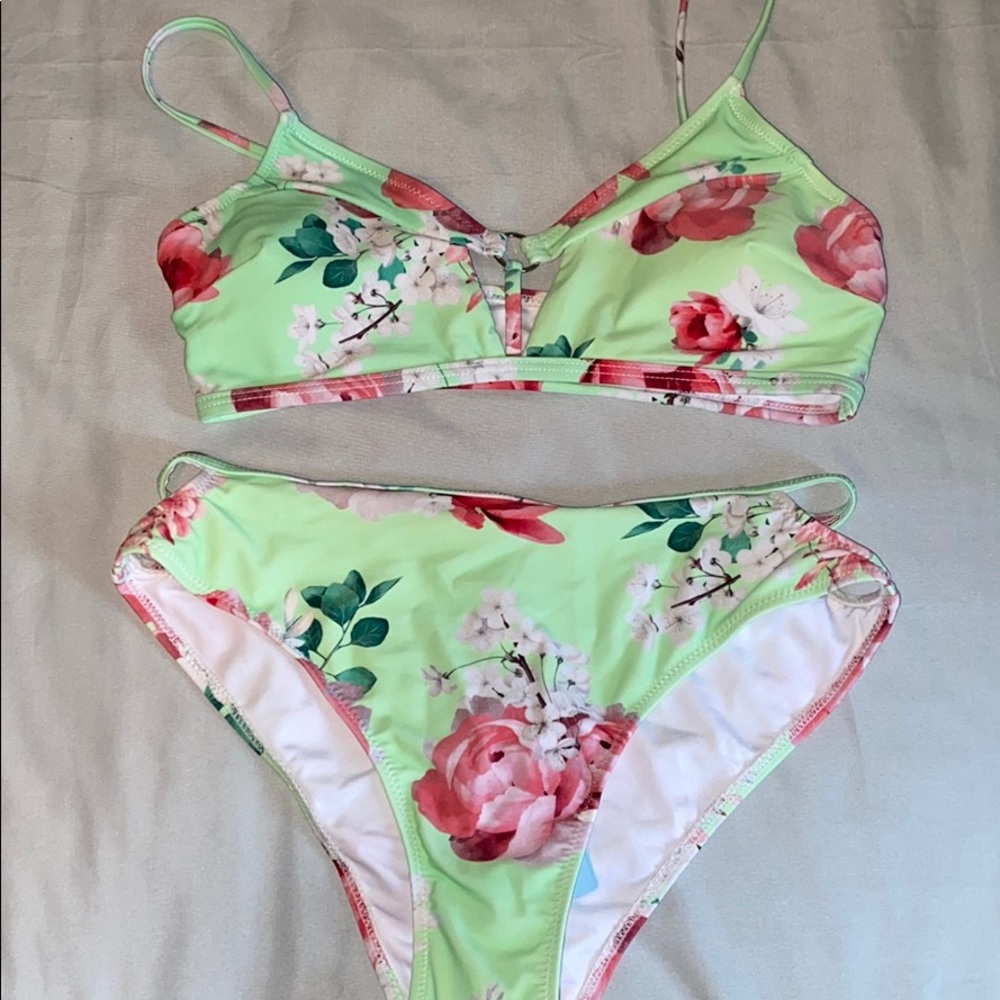 Cupshe swimsuit